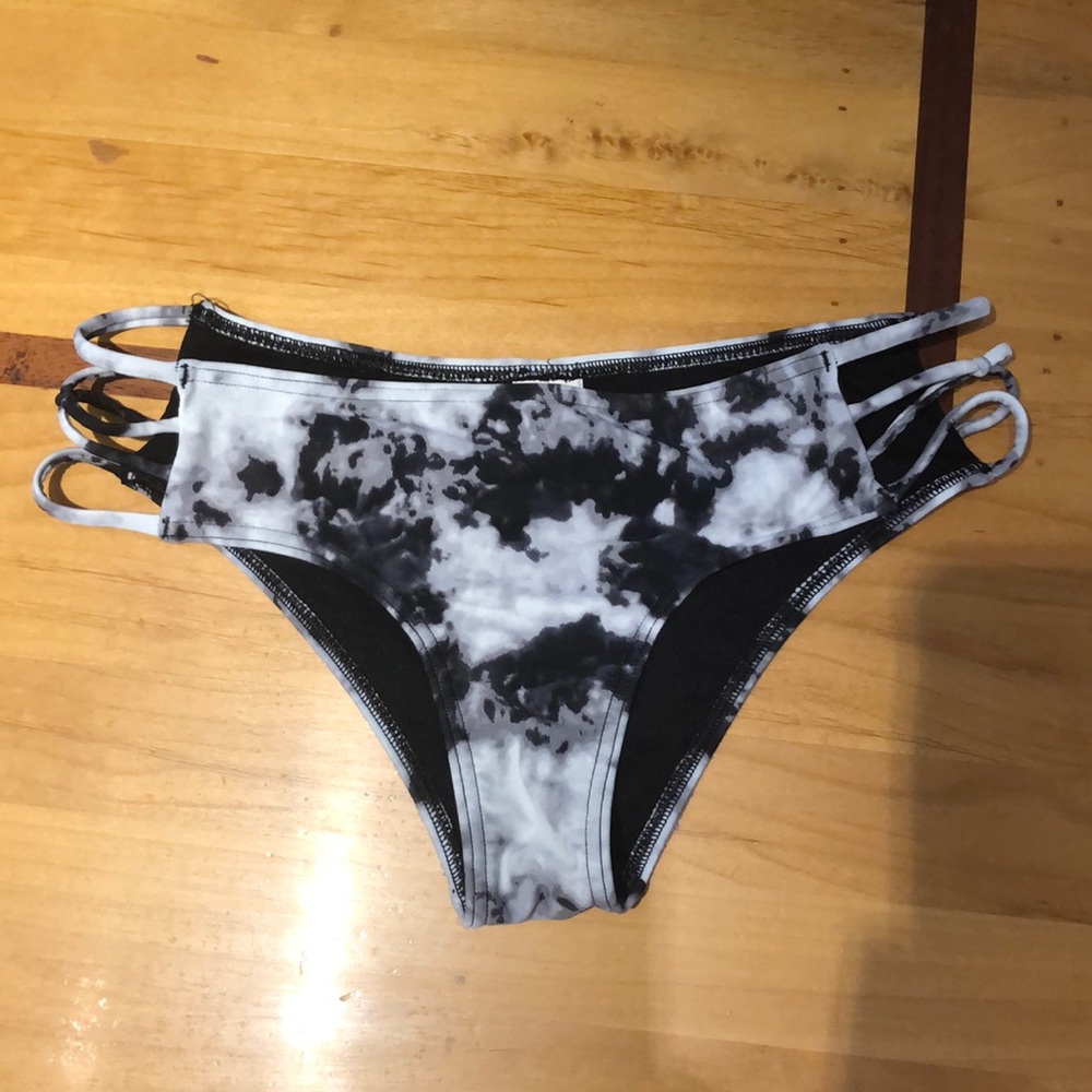 Black and white bikini bottom